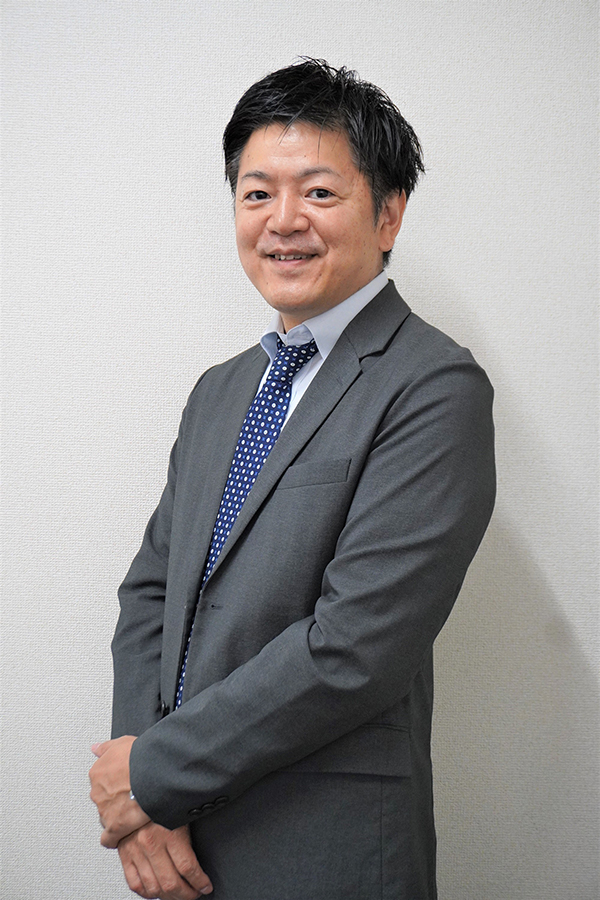 代表　藤沢 茂