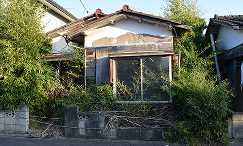 「そのまま」は危険です！空き家・空き地放置で起こる5つのリスク